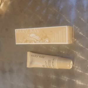 Mary Kay Vanilla Lip Balm 3 oz